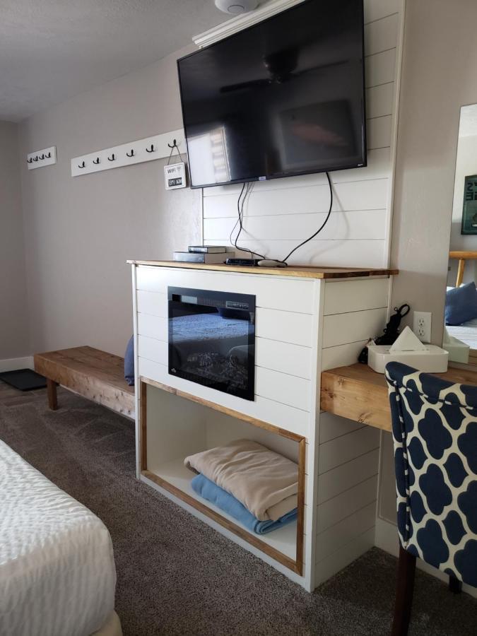 Flaming Gorge Resort Dutch John Exterior foto